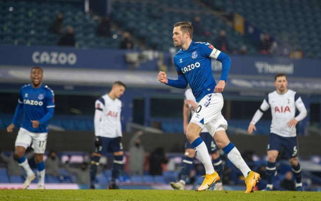 湖人方面的 湖人方面的